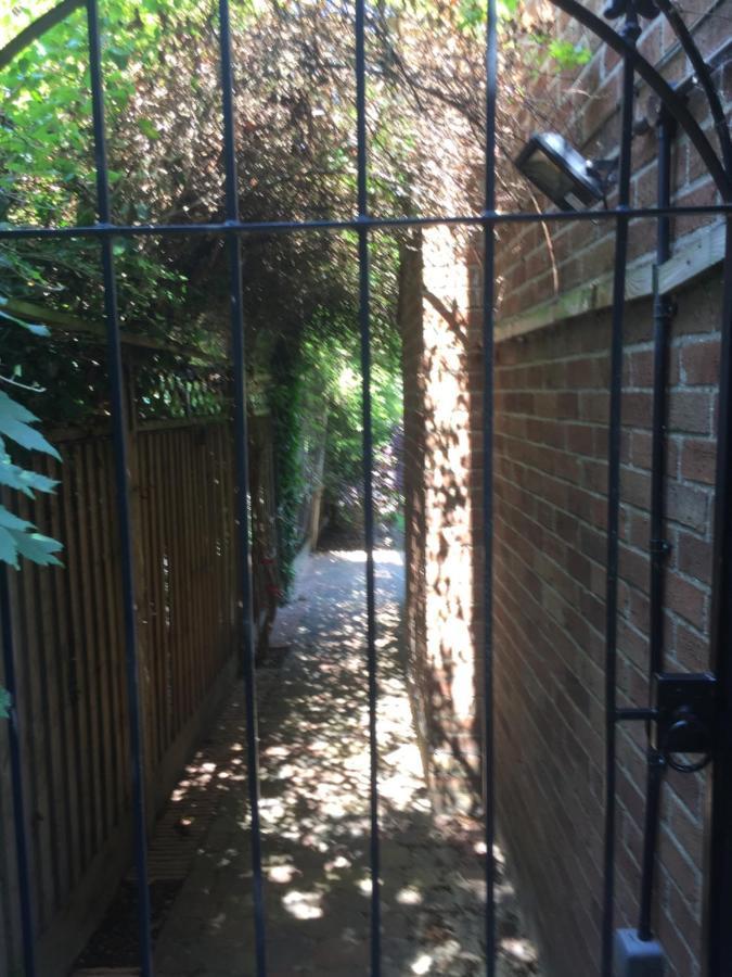 9 Chudleigh Close Appartement Bedford Buitenkant foto