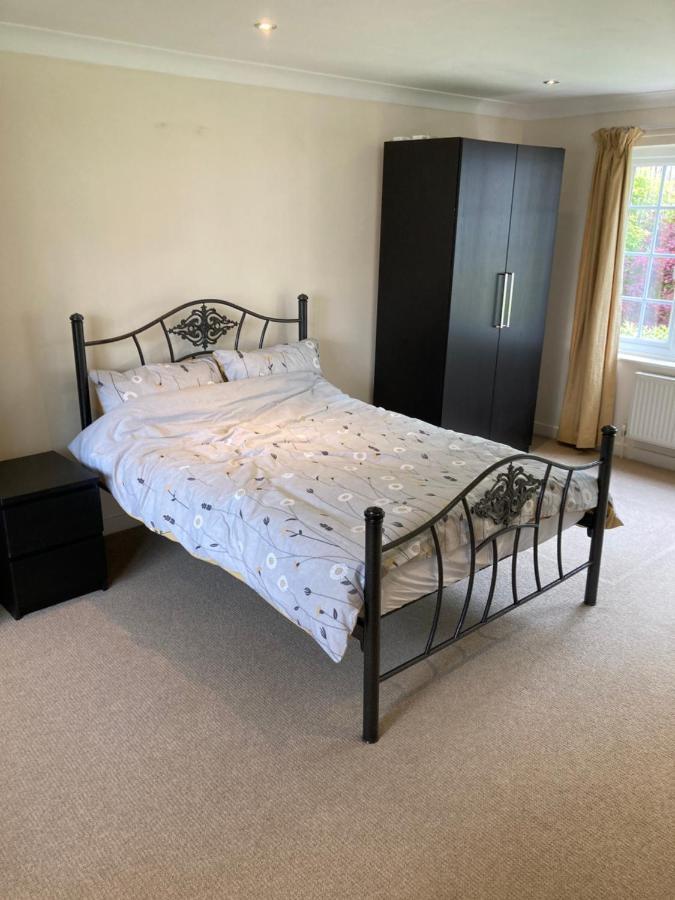 9 Chudleigh Close Appartement Bedford Buitenkant foto